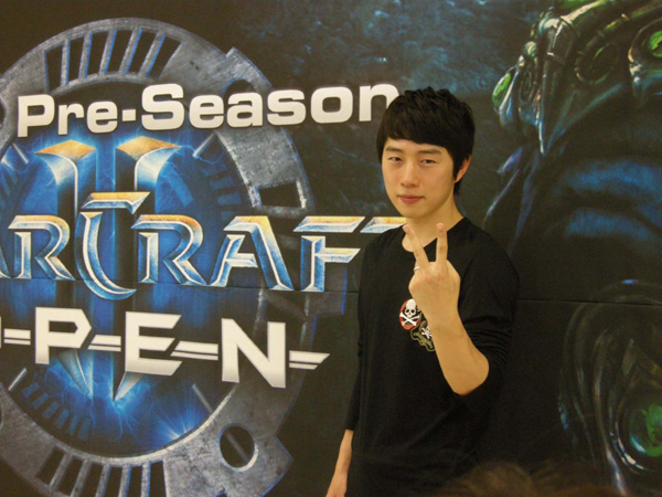 임요환, 선수 64강 진출…GSL 오픈 시즌 2 화려한 출격