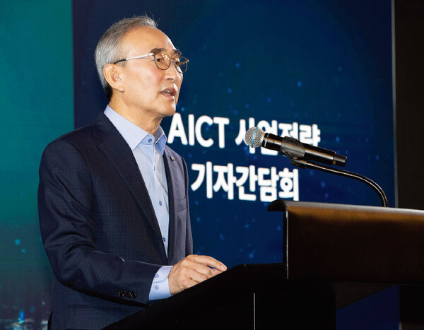 - 김영섭 KT 대표